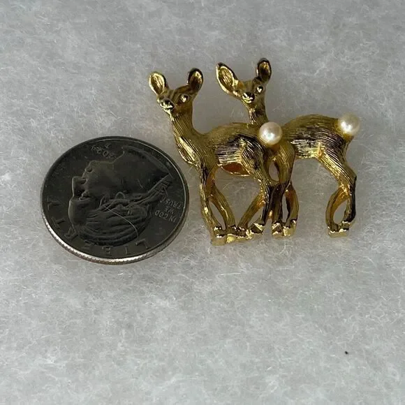 Vintage Avon twin fawns faux fur tails pin brooch - Picture 5 of 6